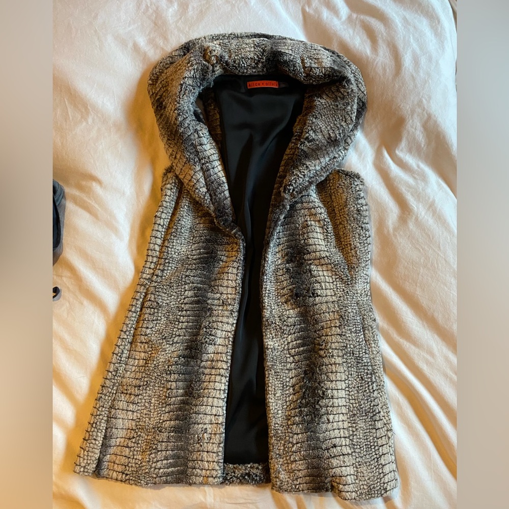 ALICE & OLIVIA soft, glamorous, “fur” vest coat XS